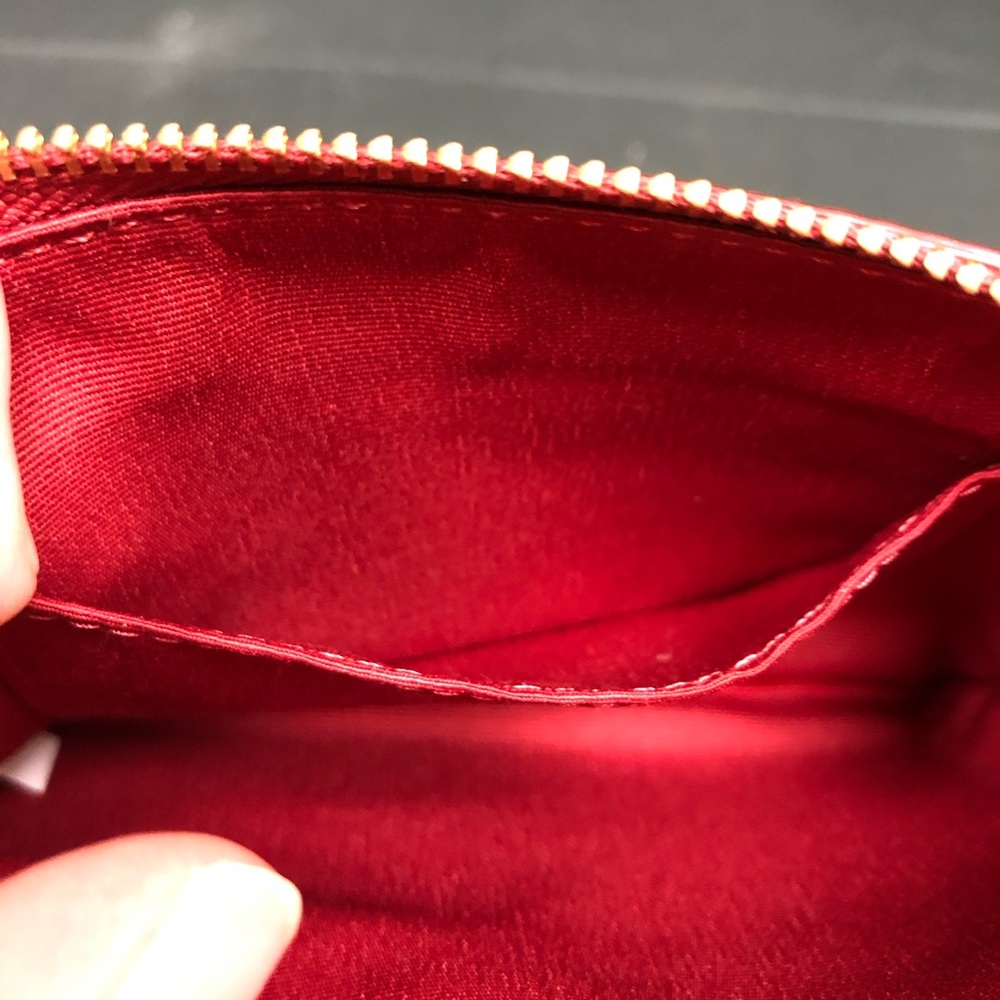 Coach Pebble Leather Corner Zip - Picture 11 of 13